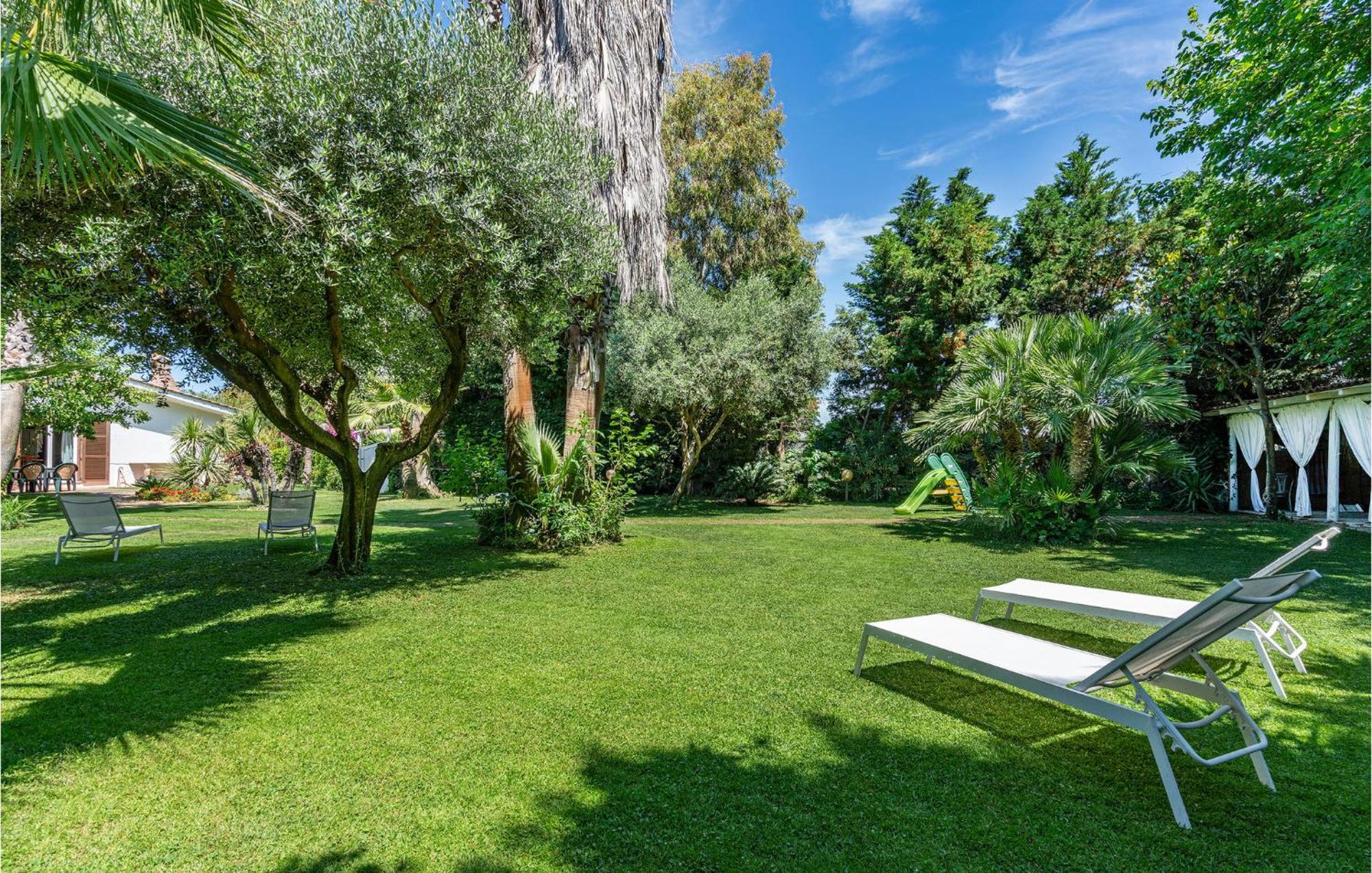 Beautiful Home In Fiumicino With Wifi Eksteriør bilde
